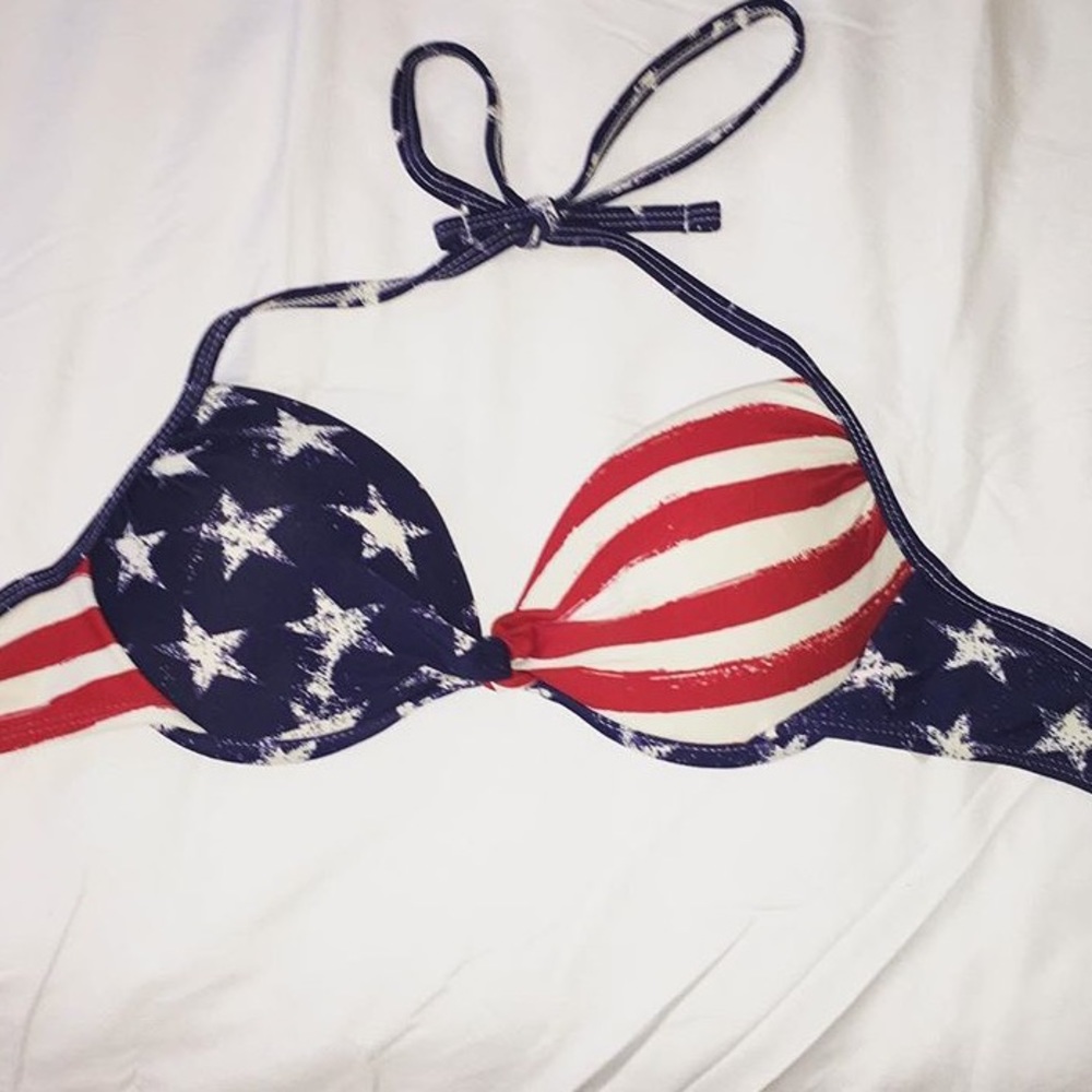 USA bikini top